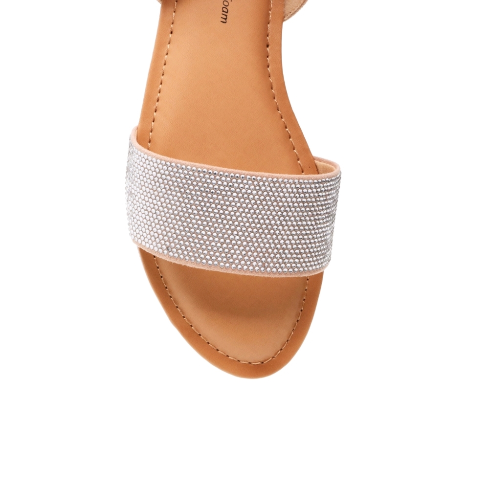 Time and Tru Wide Width two piece sandle